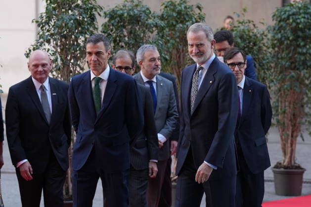 The King inaugurates the MWC Barcelona 2026 I D The CEO and executive director of GSMA Ltd , John Hoffman the president of the Government, Pedro Sánchez the mayor of Barcelona, Jaume Collboni, King Felipe VI, and the president of the Generalitat, Salvador Illa, during the inauguration of the Mobile World Congress Barcelona 2026, at the Fira de Barcelona, on March 2, 2026, in L Hospitalet de Llobregat, Barcelona, Catalonia Spain MWC Barcelona 2026, which celebrates its 20th edition in Barcelona between 2 and 5 March, has as its main themes smart grids, digital sovereignty and the redefinition of the operating model 02 MARCH 2026 L Hospitalet de Llobregat, Barce L Hospitalet de Llobregat, Barce Spain Copyright: xDavidxZorrakinox 7330652