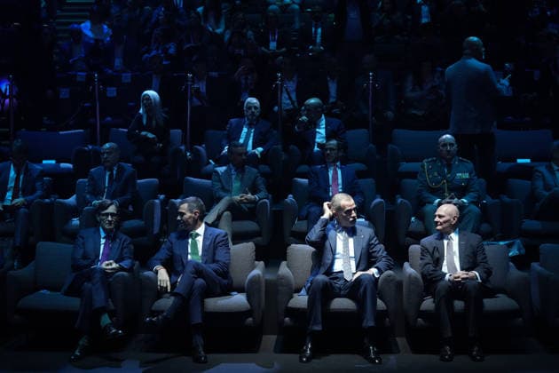 The King inaugurates the MWC Barcelona 2026 I D The President of the Generalitat, Salvador Illa the President of the Government, Pedro Sánchez King Felipe VI, and the CEO and Executive Director of GSMA Ltd , John Hoffman, during the inauguration of the Mobile World Congress Barcelona 2026, at the Fira de Barcelona, on March 2, 2026, in L Hospitalet de Llobregat, Barcelona, Catalonia Spain MWC Barcelona 2026, which celebrates its 20th edition in Barcelona between 2 and 5 March, has as its main themes smart grids, digital sovereignty and the redefinition of the operating model 02 MARCH 2026 L Hospitalet de Llobregat, Barce L Hospitalet de Llobregat, Barce Espana Copyright: xDavidxZorrakinox 7330699