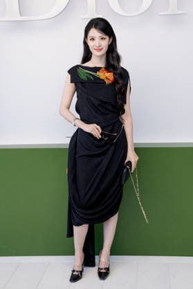 Wang Churan at the photocall of Christian Dior Women Ready to Wear Fall Winter 2026 2027 Collection fashion show, during Paris Fashion Week PFW at Jardin des Tuileries, in Paris, France, on March 3rd, 2026 Olivier Borde Bestimage Photocall of Christian Dior Women Ready to Wear Fall Winter 2026 2027 Collection fashion show, during Paris Fashion Week at Jardin des Tuileries, in Paris, France, on March 3rd, 2026 Paris France Copyright: xOLIVIERxBORDEx xBESTIMAGExOLIVIERxBORDEx xBESTIMAGEx
