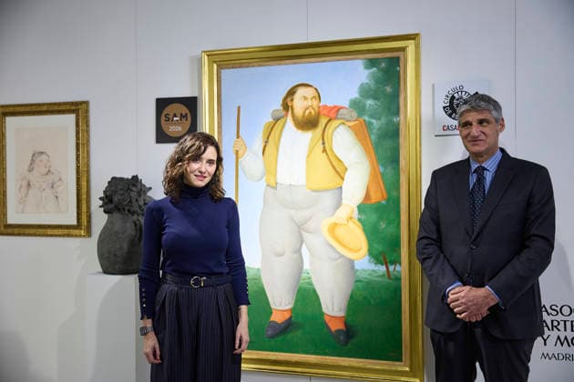 Ayuso inaugurates the IX Salón de Arte Moderno The president of the Community of Madrid, Isabel Díaz Ayuso i , accompanied by gallery owner Jorge Alcolea d , participates in the inauguration of the IX Salón de Arte Moderno SAM 2026 , at the Salón de Baile del Círculo de Bellas Artes, on March 4, 2026, in Madrid Spain The show, The exhibition, which can be visited from March 8, has established itself as the second most visited fair of Madrid Art Week, after ARCO, with more than 11,000 visitors in its last edition. Its uniqueness lies in the format inspired by the old Parisian salons close, informative and educational, where dealers and experts share with the public the context and relevance of each piece 04 MARCH 2026 Jesús Hellí Madrid Mad Copyright: xJesusxHellinx 7337397