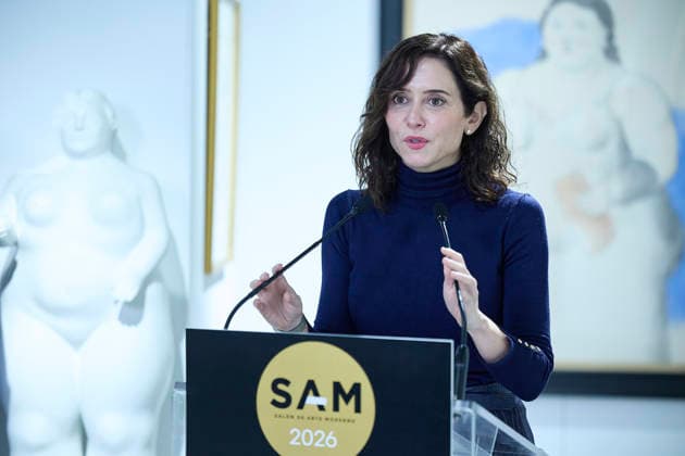 Ayuso inaugurates the IX Salón de Arte Moderno The president of the Community of Madrid, Isabel Díaz Ayuso, participates in the inauguration of the IX Salón de Arte Moderno SAM 2026, at the Salón de Baile del Círculo de Bellas Artes, on March 4, 2026, in Madrid Spain The exhibition, which can be visited from March 8, has established itself as the second most visited fair of Madrid Art Week, after ARCO, with more than 11,000 visitors in its last edition, Its uniqueness lies in its format, inspired by the old Parisian salons, which is close, informative and didactic, where dealers and experts share with the public the context and relevance of each piece 04 MARCH 2026 Jesús Hellí Madrid Madrid Espana Copyright: xJesusxHellinx 7337444