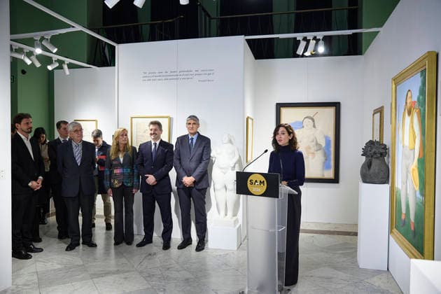 Ayuso inaugurates the IX Salón de Arte Moderno The president of the Community of Madrid, Isabel Díaz Ayuso d , accompanied by gallery owner Jorge Alcolea 2d and the Minister of Culture, Tourism and Sports of the Community of Madrid, Mariano de Paco 3d , participates in the inauguration of the IX Salón de Arte Moderno SAM 2026 , at the Salón de Baile del Círculo de Bellas Artes, on March 4, 2026, in Madrid Spain The show, The exhibition, which can be visited from March 8, has established itself as the second most visited fair of Madrid Art Week, after ARCO, with more than 11,000 visitors in its last edition. Its uniqueness lies in the format inspired by the old Parisian salons close, informative and educational, where dealers and experts sh Copyright: xJesusxHellinx 7337457