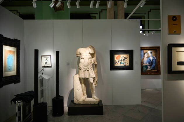 Ayuso inaugurates the IX Salón de Arte Moderno Inauguration of the IX Salón de Arte Moderno SAM 2026 , at the Salón de Baile del Círculo de Bellas Artes, on March 4, 2026, in Madrid Spain The exhibition, which can be visited from March 8, has established itself as the second most visited fair of the Madrid Art Week, Its uniqueness lies in its format, inspired by the old Parisian salons, which is close, informative and didactic, where dealers and experts share with the public the context and relevance of each piece 04 MARCH 2026 ART EXHIBITION Jesús Hellí Madrid Madrid Espana Copyright: xJesusxHellinx 7337868