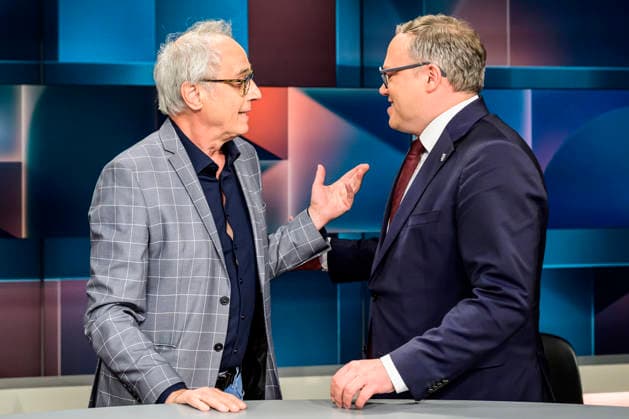 GER, Berlin, tough but fair Ð political talk show, TV, format, with host Louis Klamroth, Das Erste, pictured from left: Christian Rach: Top chef and podcaster (ÒDreimal freie MeinungÓ Three Times Free Opinion ), Mario Voigt (CDU): Minister President of Thuringia, , March 9, 2026 Copyright: HMBxMedia UwexKoch