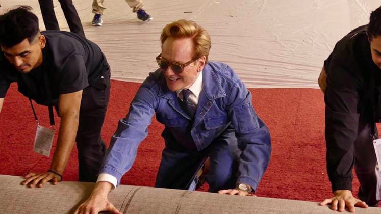 RECORD DATE NOT STATED * Conan O Brien At Oscar s Carpet Roll-Out.* (NEW) *Conan O Brien At Oscar s Carpet Roll-Out.* March 11, 2026, Dolby Theatre, Ovation Hollywood, California, USA: Host of the coming March 15, Sunday s 2026 Oscars, event host Conan O Brien ceremonially-rolled out the 900-foot-long 2026 Oscars Red Carpet at the Dolby Theatre in Los Angeles, while assisting the crew, joking about the carpet s 6,000-lb weight, and momentarily reclining on the carpet for a photo-op seen around-the-world. Credit: Julia Mineeva EGBN News TheNews2 (Foto: EGBN News Thenews2 imago images) * Conan O Brien At Oscar s Carpet Roll-Out.* Copyright: xEGBNxNewsx