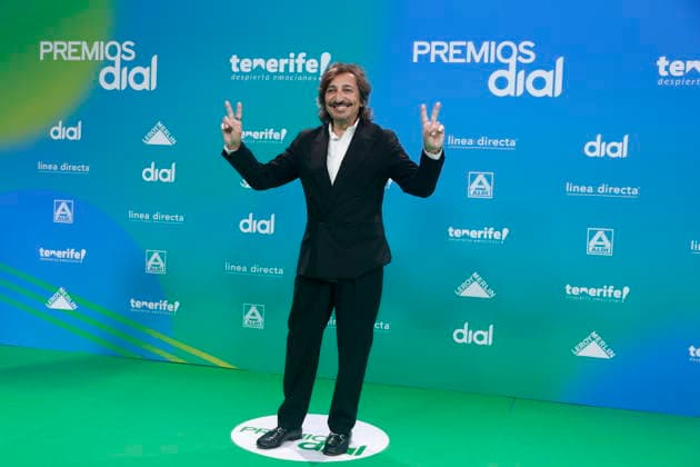 Photocall of the 30th edition of the Dial Awards in Tenerife Singer Antonio Carmona poses during the photocall of the 30th edition of the Dial Awards, at the Recinto Ferial de Santa Cruz de Tenerife, on March 12, 2026, in Santa Cruz de Tenerife, Tenerife, Canary Islands Spain The Dial Awards 2026 celebrate their 30th edition with a gala presented by Leire Martinez for the second consecutive year, which rewards artists such as Laura Pausini, Pablo Alborán, Sergio Dalma, Amaral, Luis Fonsi and Kany García, among others Ana Torroja, Luz Casal, Mónica Naranjo and Antonio Carmona receive the Dial Lifetime Achievement Award 12 MARCH 2026 PHOTOCALL DIAL AWARDS MUSIC MUSIC SINGERS 30TH ANNIVERSARY Europa Press Canarias 12 03 2026 Santa Cruz de Ten Copyright: xEuropaxPressxCanariasx 7362074