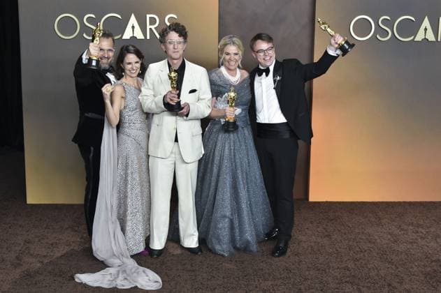 Radovan Sibrt, Al~bta Karásková, David Borenstein, Pavel Talankin, and Helle Faber, in the press room for The 98th Academy Awards - Press Room, Dolby Theatre at Ovation Hollywood, Los Angeles, CA, March 15, 2026. Photo By: Elizabeth Goodenough Everett Collection The 98th Academy Awards - Press Room PUBLICATIONXNOTxINxCANxCHNxFRAxITAxJPNxNORxPOLxRUSxESPxUKxUSA