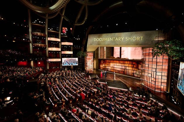 98th Oscars, Academy Awards Jimmy Kimmel presents the Oscar for Documentary Short Film to Gloria Cazares, Joshua Seftel, Steve Hartman, and Conall Jones during the 98th Oscars at the Dolby Theatre at Ovation Hollywood on Sunday, March 15, 2026., Credit:Richard Harbaugh Bill Barnes The Academy Avalon United States of America, CA, Hollywood, Dolby Theater Copyright: xRichardxHarbaughx xBillxBarnesx xThexAcademyx xAvalonx 1083390294