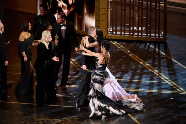 98th Oscars, Academy Awards Paul Thomas Anderson, Sarah Murphy, Anthony Carlino, Will Weiske, Andy Jurgensen, Teyana Taylor, Michael Bauman, Cassandra Kulukundis, Regina Hall, Shayna McHale aka Junglepussy, Leonardo DiCaprio, Chase Infiniti and Benicio del Toro accept the Oscar for Best Picture during the 98th Oscars at the Dolby Theatre at Ovation Hollywood on Sunday, March 15, 2026., Credit:Avalon.red Avalon United States of America, CA, Hollywood, Dolby Theater Copyright: xAvalon.redx xAvalonx 1083413644