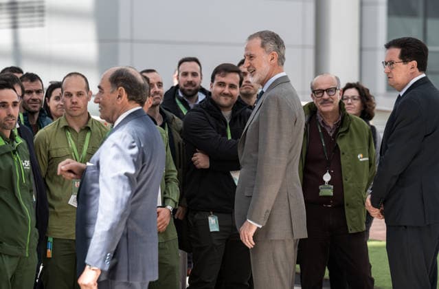 The King presides over the presentation of the Iberdrola Scholarships 2026 The Minister for Digital Transformation and Civil Service, Óscar López d , King Felipe VI c and the Chairman of Iberdrola, Ignacio Sánchez i , during the presentation of the Iberdrola Scholarships, at the Iberdrola Campus, on March 15, 2026, in San Agustín de Guadalix, Madrid Spain The scholarships contribute to excellence in the training of young people, providing them with a high degree of qualification that facilitates their access to their first job These scholarships promote the training of young high-level professionals in the field of energy, pursuing studies in different areas of interest Computer Engineering, Mathematics and Big Data, Cybersecurity, Informa Copyright: xEuropaxPressx 7371169