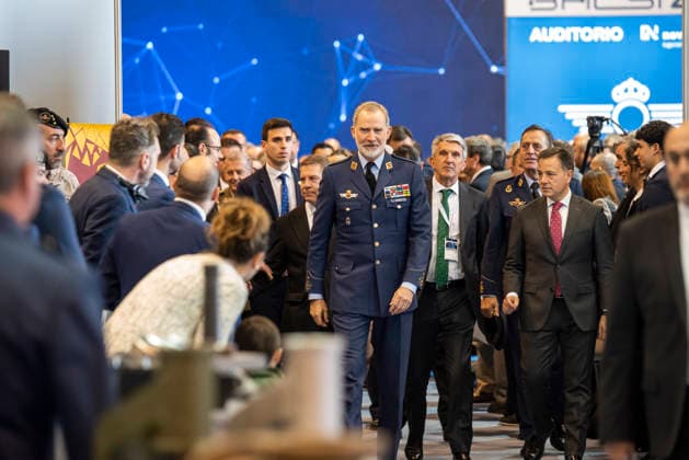 Entertainment Bilder des Tages The King attends the technological demonstration days of the Connected, Sustainable and Intelligent Air Base BASCI King Felipe VI attends the technological demonstration days of the Connected, Sustainable and Intelligent Air Base BACSI , at Los Llanos Air Base, on March 18, 2026, in Albacete, Castilla La Mancha Spain The Kings visit is part of the inauguration of the Technological Demonstration Days BACSI 2026, an Air and Space Army exercise that shows digitalization, connectivity and sustainability projects for air bases, with the presence of companies, universities and demonstrations at Los Llanos Air Base 18 MARCH 2026 Víctor Ferná Albacete Castilla La Mancha Albacete Castilla La Mancha Castilla La Mancha Espana Copyright: xVictorxFernandezx 7377373