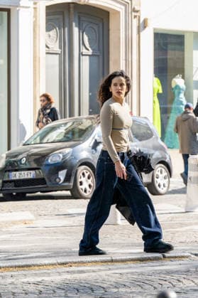 Exclusive Spanish singer Rosalia strolls through the streets of Paris before joining her partner, French model Loli Bahia Roubille, in Paris, France, on March 19, 2026 Yehiel Chekroune Bestimage Exclusive Spanish singer Rosalia strolls through the streets of Paris before joining her partner, French model Loli Bahia Roubille, in Paris, France, on March 19, 2026 Paris France Copyright: xYehielxChekrounex xBestimagexYehielxChekrounex xBestimagex