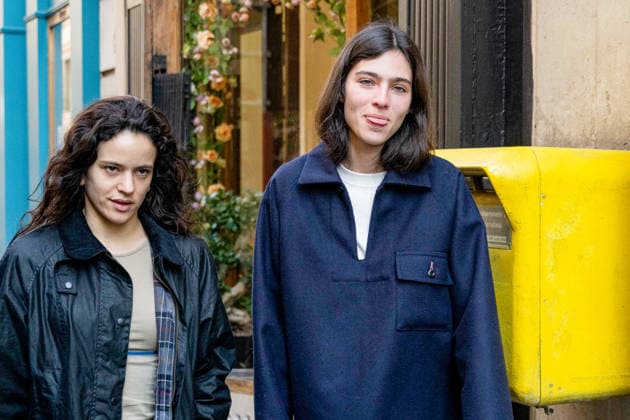 Exclusive Spanish singer Rosalia strolls through the streets of Paris before joining her partner, French model Loli Bahia Roubille, in Paris, France, on March 19, 2026 Yehiel Chekroune Bestimage Exclusive Spanish singer Rosalia strolls through the streets of Paris before joining her partner, French model Loli Bahia Roubille, in Paris, France, on March 19, 2026 Paris France Copyright: xYehielxChekrounex xBestimagexYehielxChekrounex xBestimagex