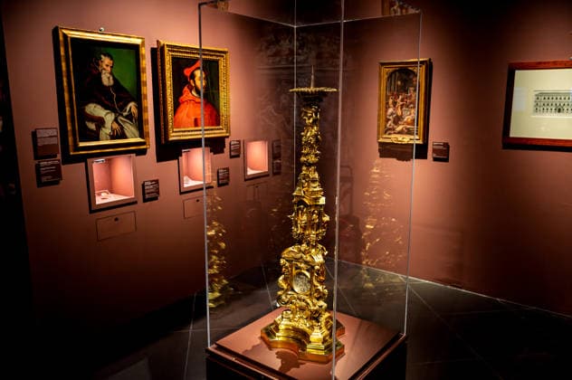 Exhibition VASARI AND ROME ROME, ITALY - MARCH 19: The dialogue between Giorgio Vasari (1511 1574) and the Eternal City comes to life at the Capitoline Museums with the exhibition Vasari and Rome, a show celebrating the master from Arezzo as a central figure in Rome™s cultural scene. On display are over seventy works, including drawings, prints, engravings, letters, medals, sculptures, and paintings, among which are sixteen autographs along with seven drawings From March 20 to July 19, 2026, Palazzo Caffarelli. Pictured: Giovanni Bernardi 1496 - 1553, Manno Di Bastiano Sbarri + 1573, Antonio Gentile Da Faenza 1519 - 1609, Candelabrum 1561 ca. gilded silver, figural medallions in rock crystal, h. cm 109 on March 19, 2026 in R Copyright: xStefanoxMontesix