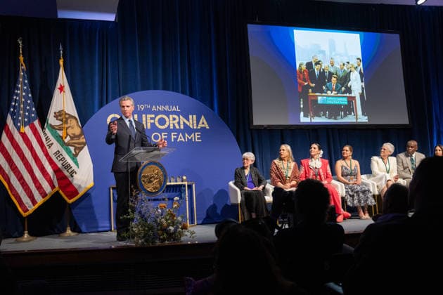 March 19, 2026, Sacramento, Ca, USA: Gov. Gavin Newsom introduces Arnold Schwarzenegger, Hollywood icon, champion bodybuilder and former California governor, who was not present, during the induction of the 19th class to the California Hall of Fame at the California Museum on Thursday, March 19, 2026, in Sacramento. Sacramento USA - ZUMAj89_ 20260319_zaf_j89_002 Copyright: xPaulxKitagakixJr.x