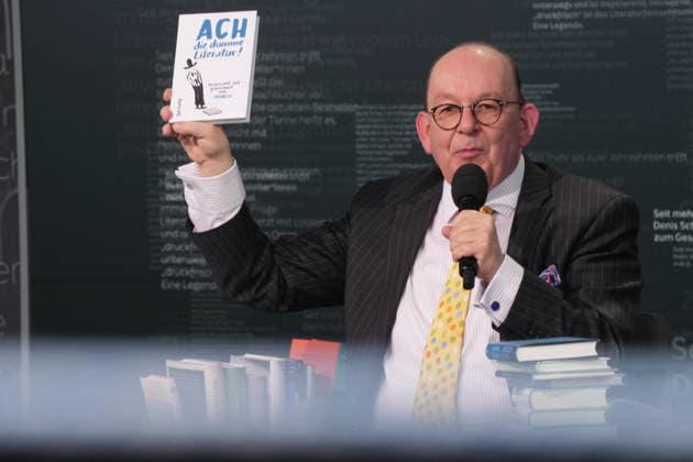 Buchmesse Leipzig GER, Leipzig,20260319, Buchmesse Leipzig, Messehalle , Denis Scheck, Best of druckfrisch, , Vorstellung von neuerscheinungen, ist Übersetzer und Journalist in Hörfunk und Fernsehen, ach die dumme Literatur, Nicolas mahler, Shurkamp Verlag