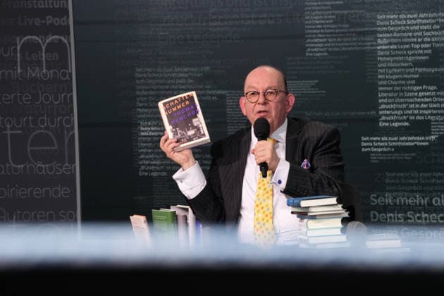 Buchmesse Leipzig GER, Leipzig,20260319, Buchmesse Leipzig, Messehalle , Denis Scheck, Best of druckfrisch, , Vorstellung von neuerscheinungen, ist Übersetzer und Journalist in Hörfunk und Fernsehen , Schattennummer von Thomas Pynchon, Roman