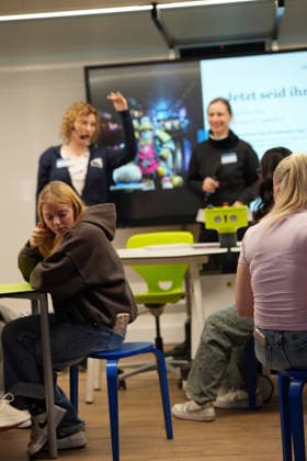 Buchmesse Leipzig GER, Leipzig,20260319, Buchmesse Leipzig, Messehalle , Digitale Schule, Helliwood, Geschäftsbereich , Förderverein für Jugend und Sozialarbeit, Bildung, interaktiver Unterricht