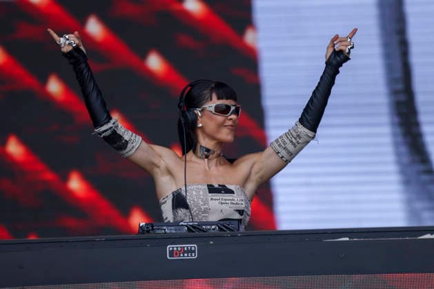Sao Paulo (SP), March 20, 2026 Lollapalooza Brazil SP Camila Jun performing during the first day of Lollapalooza Brazil, held at the Interlagos racetrack in the southern part of Sao Paulo. The festival brings together national and international artists and thousands of music fans, this Friday, March 20, 2026. Camila Jun on the first day of Lollapalooza Brazil at the Interlagos racetrack in Sao Paulo. (Foto: Leco Viana Thenews2 imago images) Sao Paulo (SP), March 20, 2026 Lollapalooza Brazil SP Camila Jun performing during the first day of Lollapalooza Brazil, held at the Interlagos racetrack in the southern part of Sao Paulo. The festival brings together national and international artists and thousands of music fans, this Fr Copyright: xLecoxVianax