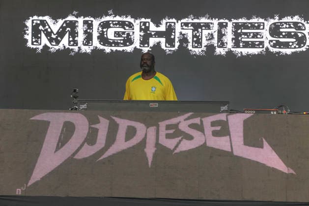 Sao Paulo (SP), 03 20 2026 - Culture Shows Festival DJ Diesel - Shaquille O Neal performs as DJ Diesel at Lollapalooza Brazil 2026. Using the stage name DJ Diesel (one of his nicknames on the dance floor), Shaq performed on the Perry s stage, dedicated to electronic music, this Friday, March 20, 2026. NBA legend Shaquille O Neal will perform as DJ Diesel at Lollapalooza Brazil 2026. (Foto: Leco Viana Thenews2 imago images) Sao Paulo (SP), 03 20 2026 - Culture Shows Festival DJ Diesel - Shaquille O Neal performs as DJ Diesel at Lollapalooza Brazil 2026. Using the stage name DJ Diesel (one of his nicknames on the dance floor), Shaq performed on the Perry s stage, dedicated to electronic music, this Friday, March 20, 2026. Copyright: xLecoxVianax