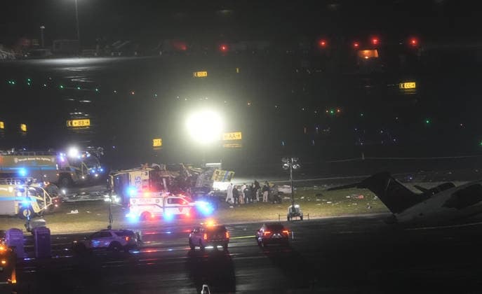 Air Canada plane collides with fire truck at LaGuardia, killing 2, injuring others NEW YORK, UNITED STATES - MARCH 23: Passenger plane collides with a fire truck while landing at LaGuardia Airport, killing the pilot and copilot and injuring two others on March 23, 2026, in New York, United States. Selcuk Acar Anadolu New York United States. Editorial use only. Please get in touch for any other usage. Copyright: x2026xAnadoluxSelcukxAcarx