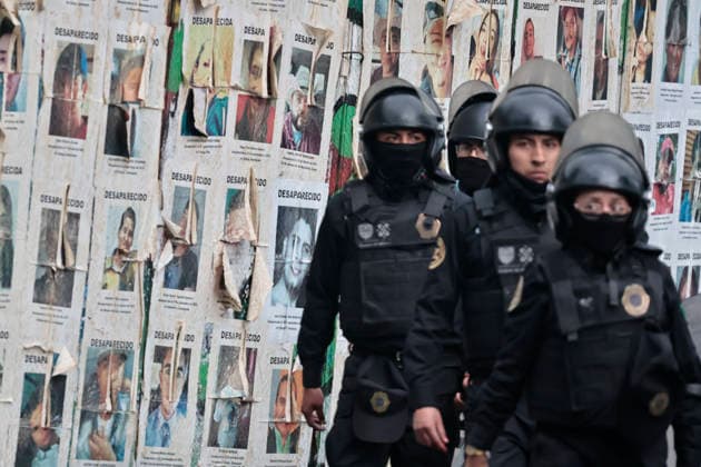 March 30, 2026, Mexico City, Cdmx, Mexico: In Mexico City, approximately 250 people demonstrated to commemorate the fiftieth anniversary of Palestinian Land Day. Exactly today, the State of Israel, led by Benjamin Netanyahu, declared that Palestinians who commit crimes against Israelis will be subject to the death penalty by hanging. This decision was condemned by activists and organizations internationally. During the event, city police followed the demonstrators, who marched with posters and flags of the Palestinian people, chanting slogans against genocide, torture, and the forced displacement of thousands. At the end of the march, they held a sit-in in front of the former U.S. Embassy to demand that the U.S. government cease its support - ZUMAp204 20260330_zip_p204_035 Copyright: xJosuexPerezx