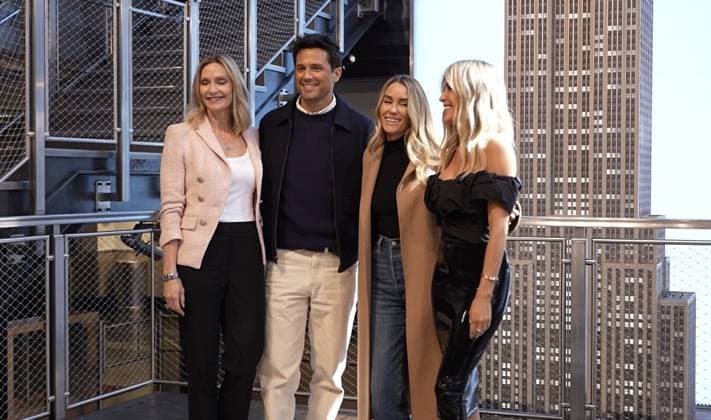 RECORD DATE NOT STATED Lauren Conrad, Stephen Colletti, and Kristin Cavallari of Laguna Beach: The Reunion Visit the Empire State Building. (NEW) Lauren Conrad, Stephen Colletti, and Kristin Cavallari of Laguna Beach: The Reunion Visit the Empire State Building. April 7, 2026, New York, USA: (L-R) Liz Gateley, creator of Laguna Beach, Stephen Colletti, Lauren Conrad and Kristin Cavallari members of the cast of Laguna Beach: The Reunion visit the Empire State Building for a photo opportunity ahead of the April 10 premiere on Roku. For the first time in 20 years, original Laguna Beach cast members Lauren Conrad, Stephen Colletti, Kristin Cavallari, Trey Phillips, Talan Torriero, Christina Schuller, Lo Bosworth, Dieter Schmitz, Jessica Smith, Morgan Olsen and mo Copyright: xJorgexEstrelladox