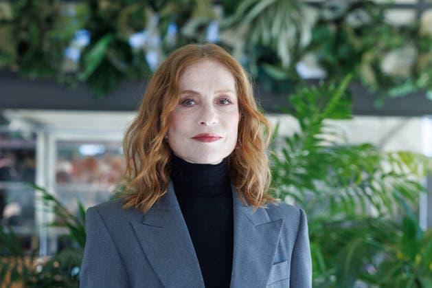 News - Photocall - La donna piu ricca del mondo Isabelle Huppert attends the photocall for the movie La donna piu ricca del mondo on April 08, 2026 at Sofitel Hotel Villa Borghese, Rome, Italy Rome Sofitel Hotel Villa Borghese Italy Copyright: xEmanuelaxVertollix xLiveMediax LPN_2379129