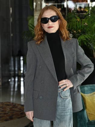 Isabelle Huppert At Rendez-Vous Film Festival - Rome Isabelle Huppert attending the Rendez-Vous Film Festival in Rome, Italy on April 8, 2026. Photo by Marco Provvisionato IPA ABACAPRESS.COM Rome Italy Copyright: xIPA ABACAx