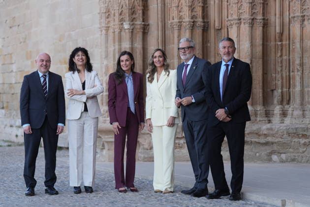 Queen Letizia meets with the Associació de Dones Empresàries Queen Letizia, accompanied by the president of the Association, Laia Rogel 3d , the Minister of Equality, Ana Redondo 2i , the delegate of the Government in Catalonia, Carlos Prieto i , the mayor of Lleida, Felix Larrosa 2d , and the Minister of Enterprise, Miquel Sàmper d , meets with the Associació de Dones Empresàries de Lleida, a 9 de abril de 2026, en Lleida, Catalunya Espana The meeting, held in the Seu Vella de Lleida and behind closed doors, is part of the acts of the 20th anniversary of the association and precedes the delivery of the XVI Premis Ap Lleida, which recognize the leadership and career of businesswomen and professionals in the territory 09 APRIL 2026 Lleida, Copyright: xDavidxZorrakinox 7425257