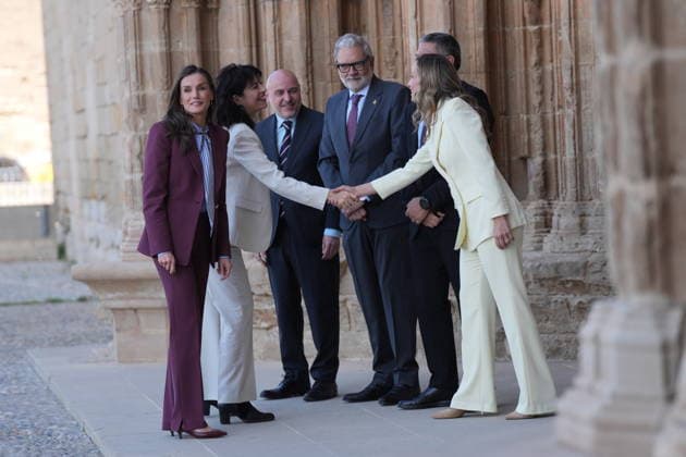 Queen Letizia meets with the Association of Women Entrepreneurs Queen Letizia i , accompanied by the president of the Association, Laia Rogel d , the Minister of Equality, Ana Redondo 2i , the delegate of the Government in Catalonia, Carlos Prieto c , the mayor of Lleida, Felix Larrosa 3d , and the Minister of Enterprise, Miquel Sàmper 2d , meets with the Association of Women Entrepreneurs of Lleida, a 9 de abril de 2026, en Lleida, Catalunya Espana The meeting, held in the Seu Vella de Lleida and behind closed doors, is part of the events of the 20th anniversary of the association and precedes the delivery of the XVI Premis Ap Lleida, which recognize the leadership and career of businesswomen and professionals in the territory 09 APRIL 20 Copyright: xDavidxZorrakinox 7425481