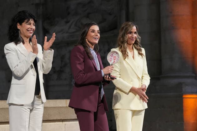 Queen Letizia meets with the Associació de Dones Empresàries Queen Letizia c , accompanied by the president of the Association, Laia Rogel d , and the Minister of Equality, Ana Redondo i , meets with the Associació de Dones Empresàries de Lleida, on April 9, 2026, in Lleida, Catalonia Spain The meeting, held at the Seu Vella de Lleida and behind closed doors, is part of the events of the 20th anniversary of the association and precedes the presentation of the XVI Premis Ap Lleida, held in the Seu Vella de Lleida and behind closed doors, is part of the events of the 20th anniversary of the association and precedes the delivery of the XVI Premis Ap Lleida, which recognize the leadership and career of businesswomen and professionals in the te Copyright: xDavidxZorrakinox 7425937