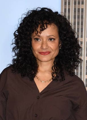 NEW YORK, NY- APRIL 9: Judy Reyes visits the Empire State Building ahead of the Season Finale of Scrubs revival on ABC on April 9, 2026 in New York City. New York City USA - ZUMAa123 20260409_zaa_a123_017 Copyright: xJohnxFyckex