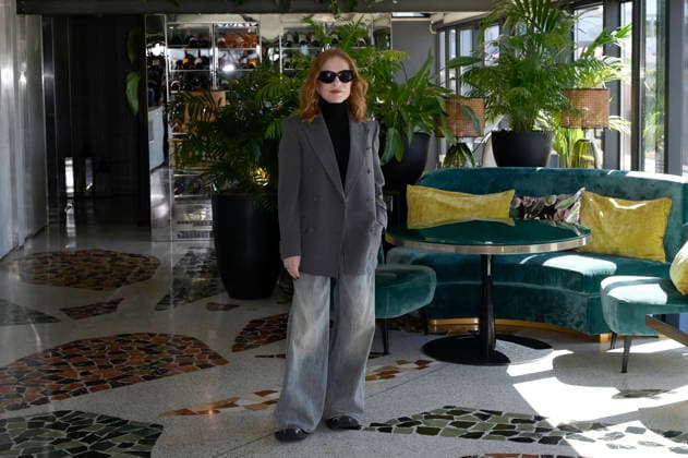 April 8, 2026, Rome, Italy: Isabelle Huppert attends the photocall of movie La donna più ricca del mondo (La femme la plus riche au monde) at Sofitel Hotel Villa Borghese. Rome Italy - ZUMAs197 20260408_aaa_s197_169 Copyright: xMarioxCartellix