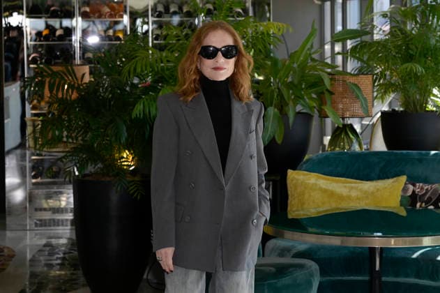 April 8, 2026, Rome, Italy: Isabelle Huppert attends the photocall of movie La donna più ricca del mondo (La femme la plus riche au monde) at Sofitel Hotel Villa Borghese. Rome Italy - ZUMAs197 20260408_aaa_s197_174 Copyright: xMarioxCartellix