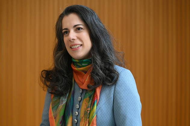 Dirigentin Marie Jacquot wird Chefdirigentin des WDR Sinfonieorchesters ab der Saison 2026 2027.