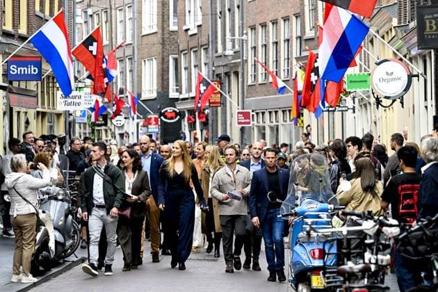 Amsterdam, The Netherlands, 2026-04-17 15:21:13 AMSTERDAM, 17-04-2026, Zeedijk Princess of Orange - Princess Amalia is visiting Amsterdam at the invitation of Mayor Halsema. The visit follows an earlier meeting with Amsterdammers at the Mayor s official residence. During the two-day visit, the Princess will become better acquainted with various sectors and be briefed on current topics such as science, sports, culture, housing, and social cohesion. PHOTO: NLBeeld Patrick van Emst In the photo: A walk along the Zeedijk during which explanations are given regarding housing, entrepreneurship, and social connection. A cafà , a radio studio, and an Asian supermarket, among others, are also visited. Credit: NL Beeld Robert Meerding Inc Copyright: xx x
