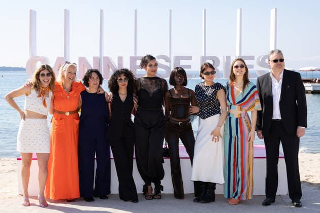 The 9th Canneseries International Festival - BOHO Photocall Abbie Boutkabout, Zita Theunynck, Olympia Allaert, Ikram Aoulad, Helen Perquy, Miss Angel, Serine Ayari, Philippe De Schepper, Laura Brewaeys attends the BOHO Photocall Photocall at the 9th Canneseries International Festival at Plage Du Majestic on April 27, 2026 in Cannes, France. Photo by ShootPix ABACAPRESS.COM Cannes France Copyright: xShootpix ABACAx