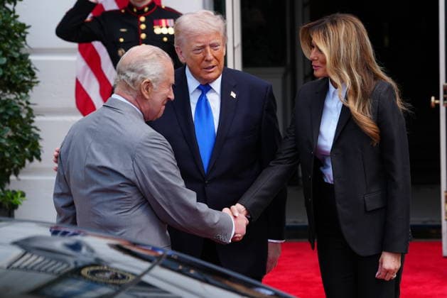 First lady Melania Trump shakes hands with King Charles III of the United Kingdom of Great Britain and Northern Ireland as she and United States President Donald J Trump host a Farewell with King Charles III of the United Kingdom of Great Britain and Northern Ireland and Queen Camilla on the South Portico of the White House in Washington, DC, USA, on Thursday, April 30, 2026. Copyright: xAaronxSchwartzx xPoolxviaxCNPx MediaPunchx