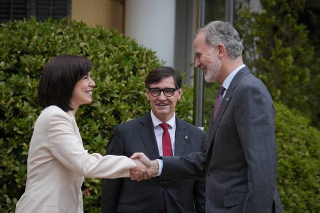 The King presents the National Research Awards 2025 King Felipe VI greets the Minister of Science, Diana Morant, and the President of the Generalitat de Catalunya, Salvador Illa, upon his arrival at the presentation of the National Research Awards 2025, at the Palau Pedralbes, on May 4, 2026, in Barcelona, Catalonia Spain These awards are Spains most important recognition in the field of scientific research, and highlight the talent of the people and organizations which, through their work, contribute to the advancement and progress of society 04 MAY 2026 Spain Copyright: xDavidxZorrakinox 7497481