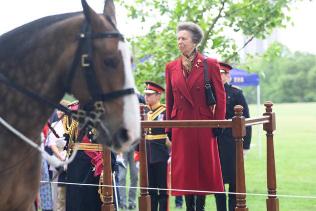 41 Gun Royal Salute for Third Anniversary of King Charles III s Coronation at Hyde Park, London, UK - Wednesday 6 May 2026 Princess Anne - The Princess Royal inspects The King s Troop, Royal Horse Artillery after performing a 41 gun Royal Salute to mark the Third Anniversary of the Coronation of King Charles III on the 6th May - Hyde Park, London, England, UK on Wednesday 6 May, 2026. Credit Justin, Credit:Justin Ng Avalon UK, England, London, Hyde Park Copyright: xJustinxNgx xAvalonx 1096902387