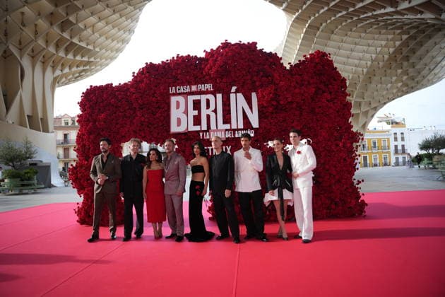 Global Premiere of Berlin and The Lady of Armino by Netflix The cast of Berlin , from left to right Álvaro Morte, Tristán Ulloa, Inma Cuesta, José Luis García Pérez, Begona Vargas, Pedro Alonso, Joel Sánchez, Michelle Jenner and Julio Pena Fernández, pose on the red carpet at the Global Premiere of Berlin and The Lady of Armino by Netflix A 08 May 2026, in Seville Andalusia, Spain The global premiere of the second season of the spin off of La casa de papel , titled Berlín y la dama del armino , which takes place this Friday and Saturday, will host several outstanding events in Seville Today Friday, this event has taken place in Las Setas starting with a red carpet which have paraded in addition to the cast, VIP guests 08 MAY 2026 María Jos Copyright: xMariaxJosà xLopezx 7509042