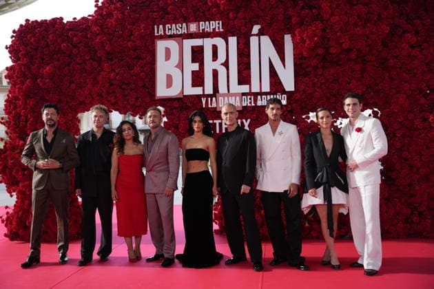 Global Premiere of Berlin and The Lady of Armino by Netflix The cast of Berlin , from left to right Álvaro Morte, Tristán Ulloa, Inma Cuesta, José Luis García Pérez, Begona Vargas, Pedro Alonso, Joel Sánchez, Michelle Jenner and Julio Pena Fernández, pose on the red carpet at the Global Premiere of Berlin and The Lady of Armino by Netflix A 08 May 2026, in Seville Andalusia, Spain The global premiere of the second season of the spin off of La casa de papel , titled Berlín y la dama del armino , which takes place this Friday and Saturday, will host several outstanding events in Seville Today Friday, this event has taken place in Las Setas starting with a red carpet which have paraded in addition to the cast, VIP guests 08 MAY 2026 María Jos Copyright: xMariaxJosà xLopezx 7509041