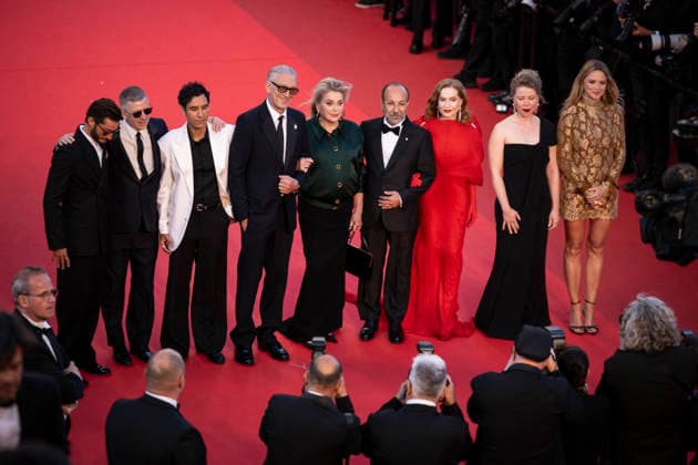 Cannes Histoires Paralleles Red Carpet EB French actress India Hair, French producer Alexandre Mallet-Guy, French actor Pierre Niney, Belgian-French actress Virginie Efira, French actress Isabelle Huppert, Iranian director Asghar Farhadi, French actor Adam Bessa, French actress Catherine Deneuve, French actor Vincent Cassel arrive for the screening of the film Histoires Paralleles (Parallel Tales) at the 79th edition of the Cannes Film Festival in Cannes, southern France on May 14, 2026.Photo by Eliot Blondet ABACAPRESS.COM Cannes France France Copyright: xBlondetxEliot ABACAx