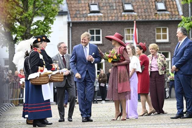 Wessem, The Netherlands, 2026-05-19 09:32:52 WESSEM, 19-05-2026 King Willem Alexander and Queen Maxima during a regional visit to the municipalities of Maasgouw, Echt-Susteren, Roerdalen, and Roermond. PHOTO: NLBeeld Patrick van Emst In the photo: The regional visit starts in Wessem, where the Royal Couple is musically welcomed by local music associations and the local militia. Subsequently, the Couple engages in conversation with members of associations, including young people, about the significance of associational life for the quality of life and the ways in which new generations are involved. Credit: NL Beeld Patrick van Emst Copyright: xx x