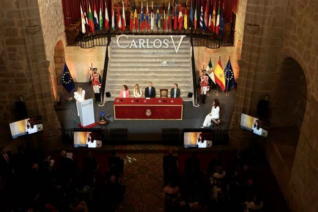 King Felipe VI, accompanied by the Minister of Foreign Affairs, José Manuel Albares, the Vice-President of the European Commission, Teresa Ribera, and the President of the Regional Government of Extremadura, María Guardiola, presides over the presentation of the 19th Carlos V European Award to the European Committee of the Regions, in the Monastery of San Jerónimo de Yuste, on May 25, 2026, in Cuacos de Yuste, Cáceres, Extremadura Spain The award was received by the acting president of the Junta de Andalucía, Juanma Moreno, and the Budapest city councilor Kata Tütto, co-presidents of that body The European Committee of the Regions, the consultative assembly that brings together the local and regional representatives of the European Union, Copyright: xJorgexArmestarx 7548555