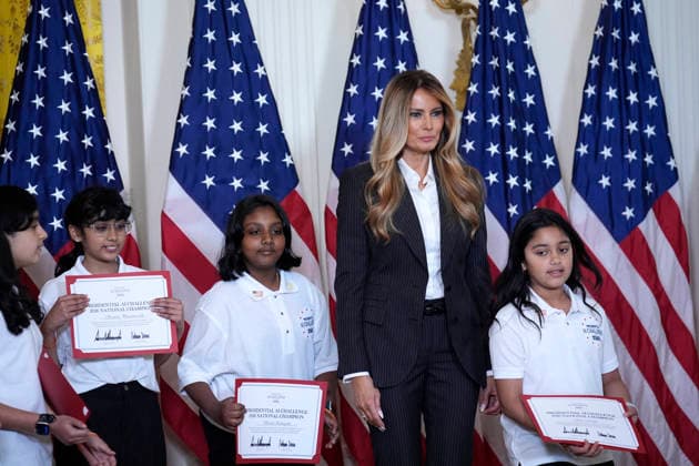 Melania Trump on AI champions awards - Washington US First lady Melania Trump participates in the Presidential Artificial Intelligence Challenge National Champion Awards Ceremony in the East Room at the White House in Washington on June 9, 2026. Photo by Yuri Gripas ABACAPRESS.COM Washington DC United States Copyright: xGripasxYuri ABACAx