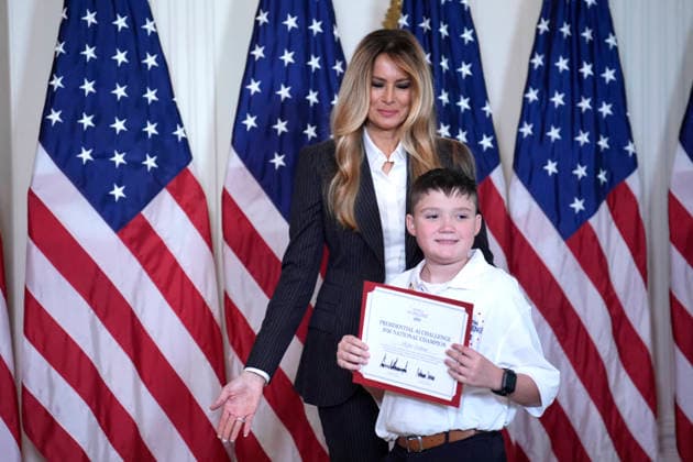 Melania Trump on AI champions awards - Washington US First lady Melania Trump participates in the Presidential Artificial Intelligence Challenge National Champion Awards Ceremony in the East Room at the White House in Washington on June 9, 2026. Photo by Yuri Gripas ABACAPRESS.COM Washington DC United States Copyright: xGripasxYuri ABACAx