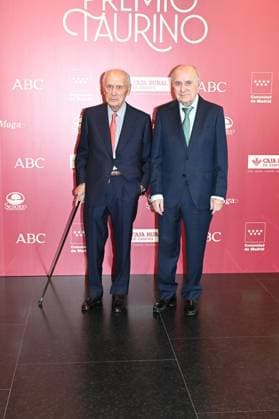 ABC Presents the 17th Bullfighting Award to the Lozano Brothers The Lozano brothers pose at the photocall during the presentation of ABCs 17th Bullfighting Award on June 17, 2026, in Madrid, Spain ABC BULLFIGHTING AWARD CELEBRITIES PHOTOCALL José Madrid Madrid Spain,detected_source_language Copyright: xJosà xOlivax 7603563