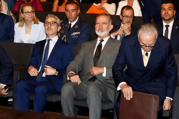 King Felipe presides over the award ceremony for the 44th edition of the La Caixa Foundation’s postgraduate scholarships abroad. King Felipe VI and Isidro Fainé during the award ceremony for the 44th edition of the La Caixa Foundation’s postgraduate scholarships abroad, July 9, 2026, in Madrid, Spain CELEBRITIES LA CAIXA FOUNDATION SCHOLARSHIPS Antonio Gutié Madrid Madrid Spain Copyright: xAntonioxGutià rrezx 7655484